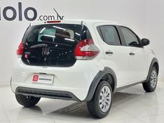 Fiat MOBI 1.0 EVO FLEX LIKE MANUAL 2022/2023 BETIOLO NOVOS E SEMINOVOS LAJEADO / Carros no Vale