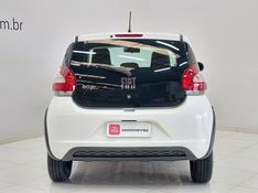 Fiat MOBI 1.0 EVO FLEX LIKE MANUAL 2022/2023 BETIOLO NOVOS E SEMINOVOS LAJEADO / Carros no Vale