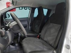 Fiat MOBI 1.0 EVO FLEX LIKE MANUAL 2023/2024 BETIOLO NOVOS E SEMINOVOS LAJEADO / Carros no Vale