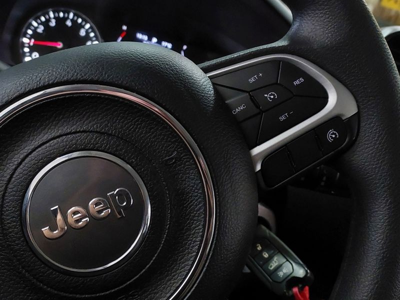 JEEP RENEGADE 1.8 16V FLEX SPORT 4P AUTOMÁTICO 2020/2021 BETIOLO NOVOS E SEMINOVOS LAJEADO / Carros no Vale JEEP RENEGADE 1.8 16V FLEX SPORT 4P AUTOMÁTICO 2020/2021 BETIOLO NOVOS E SEMINOVOS LAJEADO / Carros no Vale