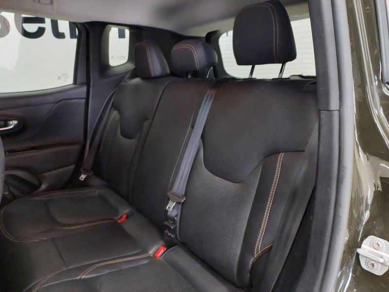 JEEP RENEGADE 1.8 16V FLEX SPORT 4P AUTOMÁTICO 2020/2021 BETIOLO NOVOS E SEMINOVOS LAJEADO / Carros no Vale JEEP RENEGADE 1.8 16V FLEX SPORT 4P AUTOMÁTICO 2020/2021 BETIOLO NOVOS E SEMINOVOS LAJEADO / Carros no Vale