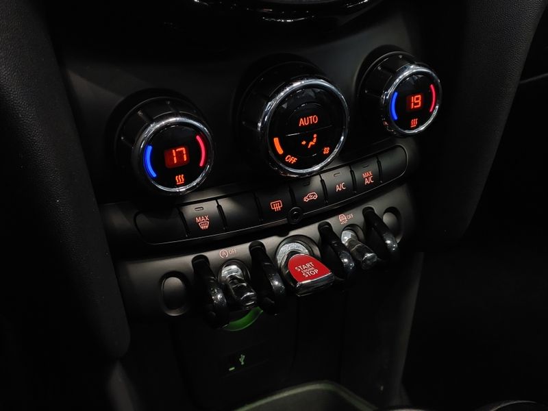 Mini COOPER 1.5 12V TWINPOWER GASOLINA 4P STEPTRONIC 2018/2019 BETIOLO NOVOS E SEMINOVOS LAJEADO / Carros no Vale Mini COOPER 1.5 12V TWINPOWER GASOLINA 4P STEPTRONIC 2018/2019 BETIOLO NOVOS E SEMINOVOS LAJEADO / Carros no Vale