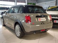 Mini COOPER 1.5 12V TWINPOWER GASOLINA 4P STEPTRONIC 2018/2019 BETIOLO NOVOS E SEMINOVOS LAJEADO / Carros no Vale