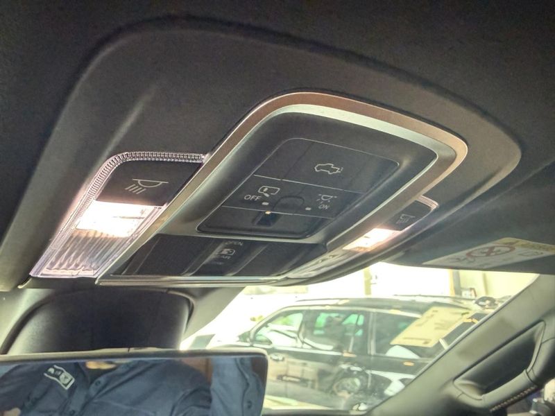 Ram 3500 6.7 I6 TURBO DIESEL LIMITED LONGHORN CD 4X4 AUTOMÁTICO 2022/2022 BETIOLO NOVOS E SEMINOVOS LAJEADO / Carros no Vale Ram 3500 6.7 I6 TURBO DIESEL LIMITED LONGHORN CD 4X4 AUTOMÁTICO 2022/2022 BETIOLO NOVOS E SEMINOVOS LAJEADO / Carros no Vale