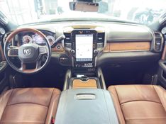 Ram 3500 6.7 I6 TURBO DIESEL LIMITED LONGHORN CD 4X4 AUTOMÁTICO 2022/2022 BETIOLO NOVOS E SEMINOVOS LAJEADO / Carros no Vale