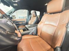 Ram 3500 6.7 I6 TURBO DIESEL LIMITED LONGHORN CD 4X4 AUTOMÁTICO 2022/2022 BETIOLO NOVOS E SEMINOVOS LAJEADO / Carros no Vale