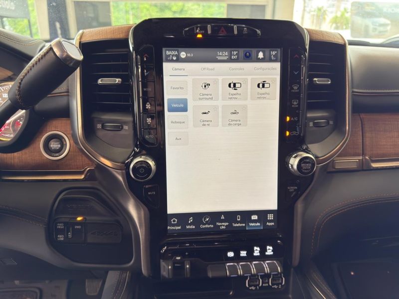 Ram 3500 6.7 I6 TURBO DIESEL LIMITED LONGHORN CD 4X4 AUTOMÁTICO 2022/2022 BETIOLO NOVOS E SEMINOVOS LAJEADO / Carros no Vale Ram 3500 6.7 I6 TURBO DIESEL LIMITED LONGHORN CD 4X4 AUTOMÁTICO 2022/2022 BETIOLO NOVOS E SEMINOVOS LAJEADO / Carros no Vale