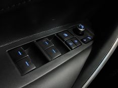 Toyota COROLLA 2.0 VVT-IE FLEX XEI DIRECT SHIFT 2021/2022 BETIOLO NOVOS E SEMINOVOS LAJEADO / Carros no Vale