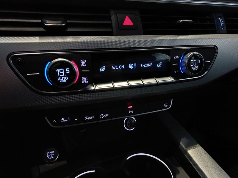 Audi A4 2.0 TFSI GASOLINA AVANT PRESTIGE PLUS S TRONIC 2019/2019 BETIOLO NOVOS E SEMINOVOS LAJEADO / Carros no Vale