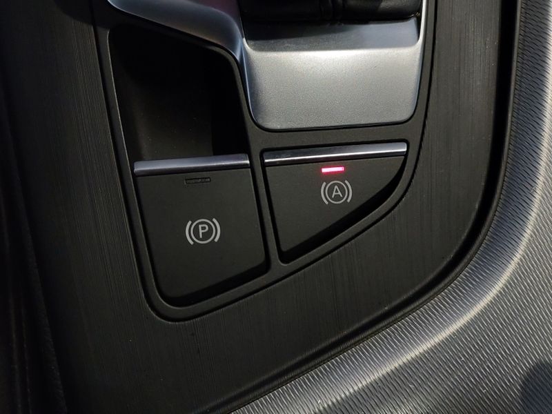 Audi A4 2.0 TFSI GASOLINA AVANT PRESTIGE PLUS S TRONIC 2019/2019 BETIOLO NOVOS E SEMINOVOS LAJEADO / Carros no Vale