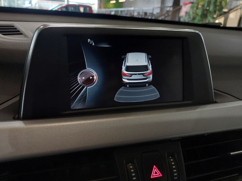 BMW X1 2.0 16V TURBO ACTIVEFLEX SDRIVE20I 4P AUTOMÁTICO 2016/2016 BETIOLO NOVOS E SEMINOVOS LAJEADO / Carros no Vale BMW X1 2.0 16V TURBO ACTIVEFLEX SDRIVE20I 4P AUTOMÁTICO 2016/2016 BETIOLO NOVOS E SEMINOVOS LAJEADO / Carros no Vale