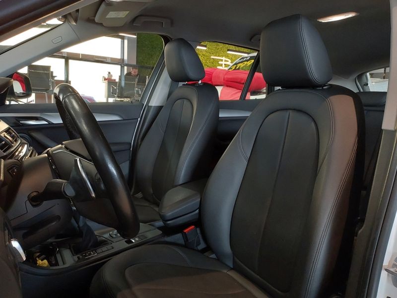 BMW X1 2.0 16V TURBO ACTIVEFLEX SDRIVE20I 4P AUTOMÁTICO 2016/2016 BETIOLO NOVOS E SEMINOVOS LAJEADO / Carros no Vale BMW X1 2.0 16V TURBO ACTIVEFLEX SDRIVE20I 4P AUTOMÁTICO 2016/2016 BETIOLO NOVOS E SEMINOVOS LAJEADO / Carros no Vale