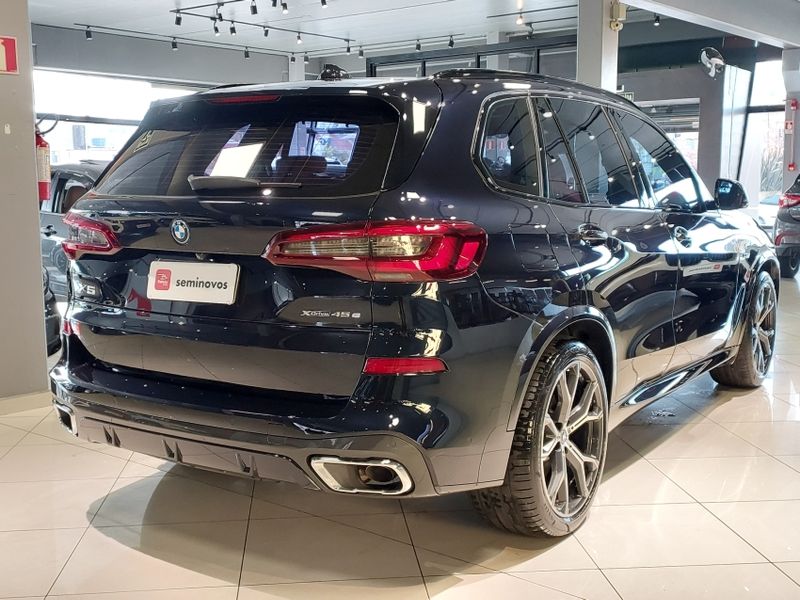 BMW X5 3.0 I6 TURBO HÍBRIDO XDRIVE45E M SPORT AUTOMÁTICO 2022/2023 BETIOLO NOVOS E SEMINOVOS LAJEADO / Carros no Vale