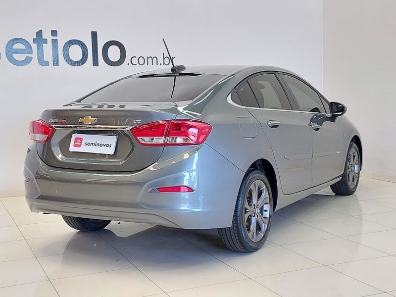 Chevrolet CRUZE 1.4 TURBO LTZ 16V FLEX 4P AUTOMÁTICO 2022/2023 BETIOLO NOVOS E SEMINOVOS LAJEADO / Carros no Vale