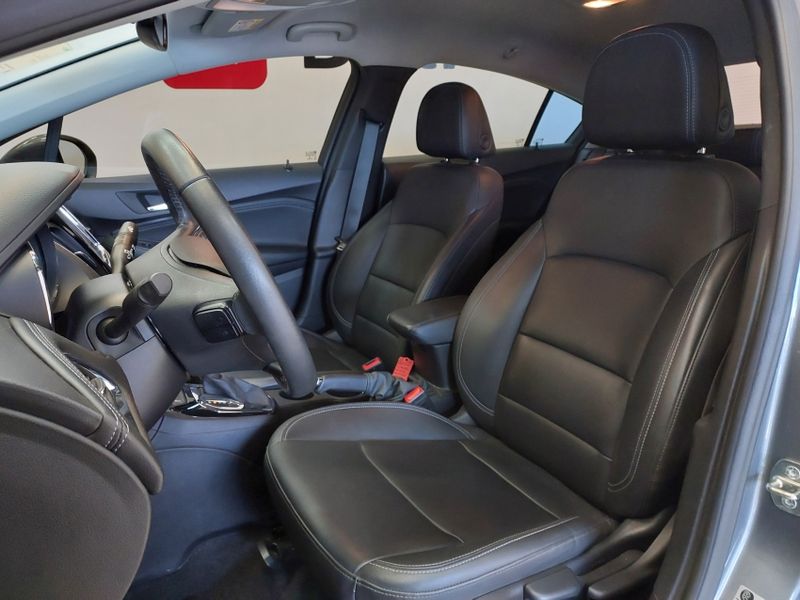 Chevrolet CRUZE 1.4 TURBO LTZ 16V FLEX 4P AUTOMÁTICO 2022/2023 BETIOLO NOVOS E SEMINOVOS LAJEADO / Carros no Vale