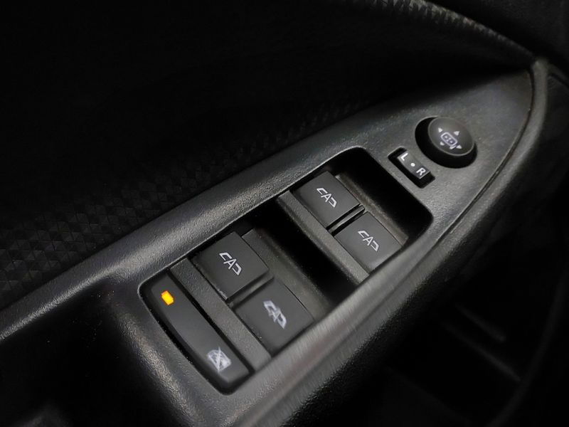 Chevrolet ONIX 1.0 TURBO FLEX LT MANUAL 2022/2023 BETIOLO NOVOS E SEMINOVOS LAJEADO / Carros no Vale Chevrolet ONIX 1.0 TURBO FLEX LT MANUAL 2022/2023 BETIOLO NOVOS E SEMINOVOS LAJEADO / Carros no Vale