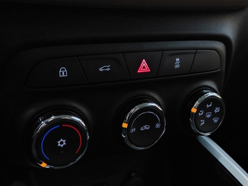 Chevrolet ONIX 1.0 TURBO FLEX PREMIER AUTOMÁTICO 2022/2023 BETIOLO NOVOS E SEMINOVOS LAJEADO / Carros no Vale