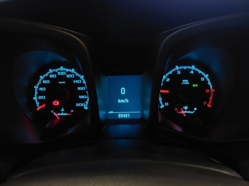 Chevrolet S10 2.4 LT 4X2 CD 8V FLEX 4P MANUAL 2012/2013 BETIOLO NOVOS E SEMINOVOS LAJEADO / Carros no Vale Chevrolet S10 2.4 LT 4X2 CD 8V FLEX 4P MANUAL 2012/2013 BETIOLO NOVOS E SEMINOVOS LAJEADO / Carros no Vale