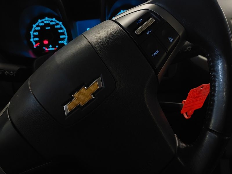 Chevrolet S10 2.4 LT 4X2 CD 8V FLEX 4P MANUAL 2012/2013 BETIOLO NOVOS E SEMINOVOS LAJEADO / Carros no Vale Chevrolet S10 2.4 LT 4X2 CD 8V FLEX 4P MANUAL 2012/2013 BETIOLO NOVOS E SEMINOVOS LAJEADO / Carros no Vale