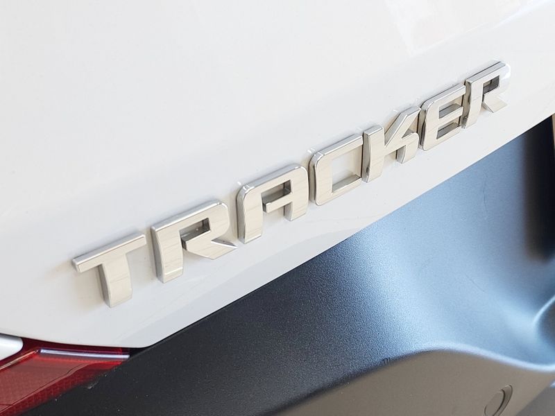 Chevrolet TRACKER 1.0 TURBO FLEX LT AUTOMÁTICO 2022/2023 BETIOLO NOVOS E SEMINOVOS LAJEADO / Carros no Vale