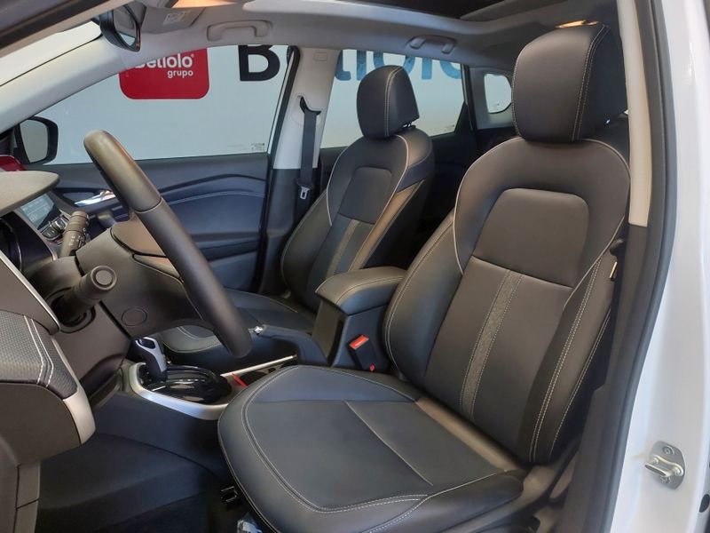 Chevrolet TRACKER 1.2 TURBO FLEX PREMIER AUTOMÁTICO 2024/2025 BETIOLO NOVOS E SEMINOVOS LAJEADO / Carros no Vale
