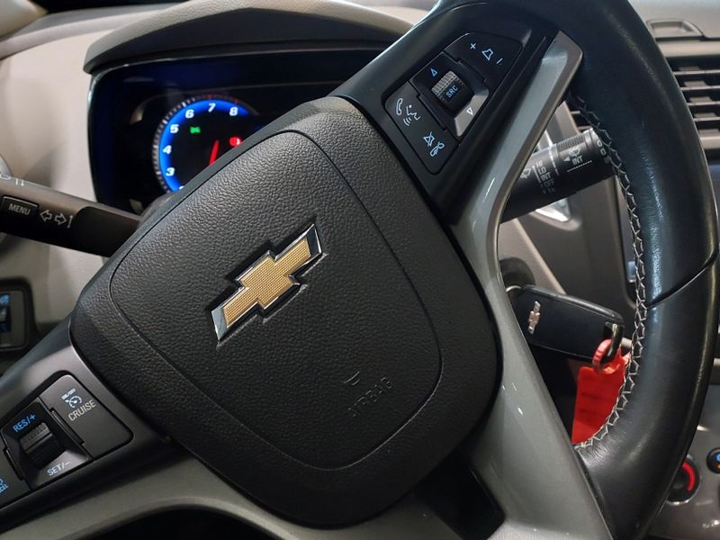 Chevrolet TRACKER 1.8 MPFI LTZ 4X2 16V FLEX 4P AUTOMÁTICO 2015/2015 BETIOLO NOVOS E SEMINOVOS LAJEADO / Carros no Vale Chevrolet TRACKER 1.8 MPFI LTZ 4X2 16V FLEX 4P AUTOMÁTICO 2015/2015 BETIOLO NOVOS E SEMINOVOS LAJEADO / Carros no Vale