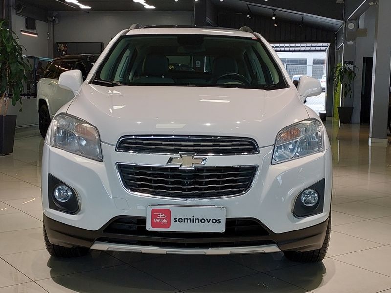 Chevrolet TRACKER 1.8 MPFI LTZ 4X2 16V FLEX 4P AUTOMÁTICO 2015/2015 BETIOLO NOVOS E SEMINOVOS LAJEADO / Carros no Vale Chevrolet TRACKER 1.8 MPFI LTZ 4X2 16V FLEX 4P AUTOMÁTICO 2015/2015 BETIOLO NOVOS E SEMINOVOS LAJEADO / Carros no Vale