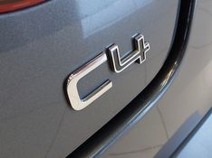 Citroen C4 CACTUS 1.6 THP FLEX SHINE EAT6 2019/2020 BETIOLO NOVOS E SEMINOVOS LAJEADO / Carros no Vale