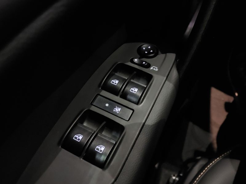 Fiat ARGO 1.3 FIREFLY FLEX TREKKING CVT 2025/2026 BETIOLO NOVOS E SEMINOVOS LAJEADO / Carros no Vale