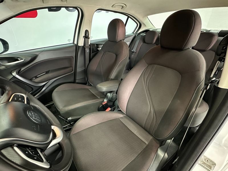 Fiat CRONOS 1.8 E.TORQ FLEX PRECISION AT6 2021/2021 BETIOLO NOVOS E SEMINOVOS LAJEADO / Carros no Vale