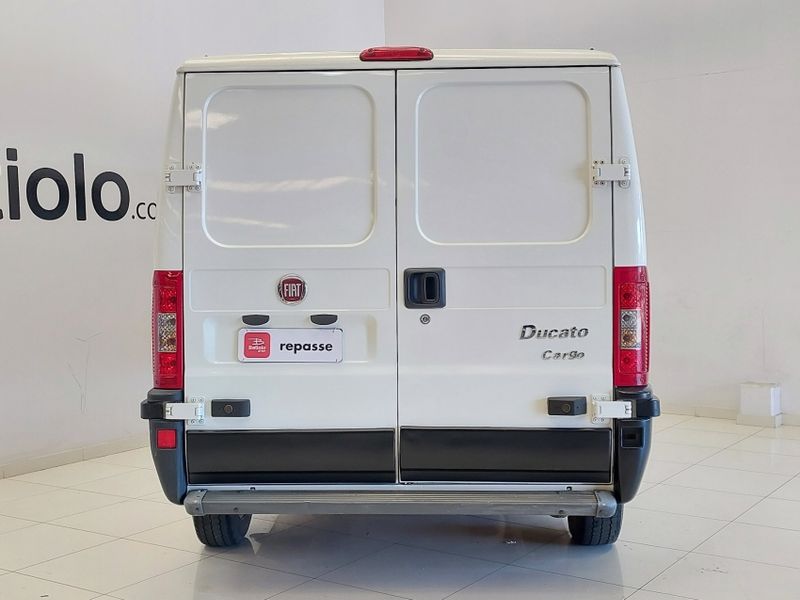 Fiat DUCATO 2.3 CARGO 7.5 16V TURBO DIESEL 4P MANUAL 2015/2016 BETIOLO NOVOS E SEMINOVOS LAJEADO / Carros no Vale