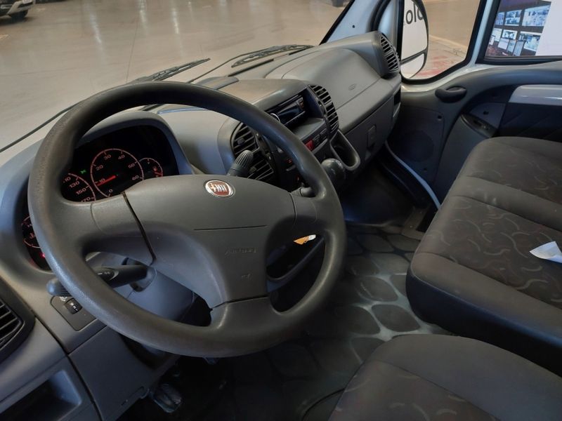 Fiat DUCATO 2.3 CARGO 7.5 16V TURBO DIESEL 4P MANUAL 2015/2016 BETIOLO NOVOS E SEMINOVOS LAJEADO / Carros no Vale