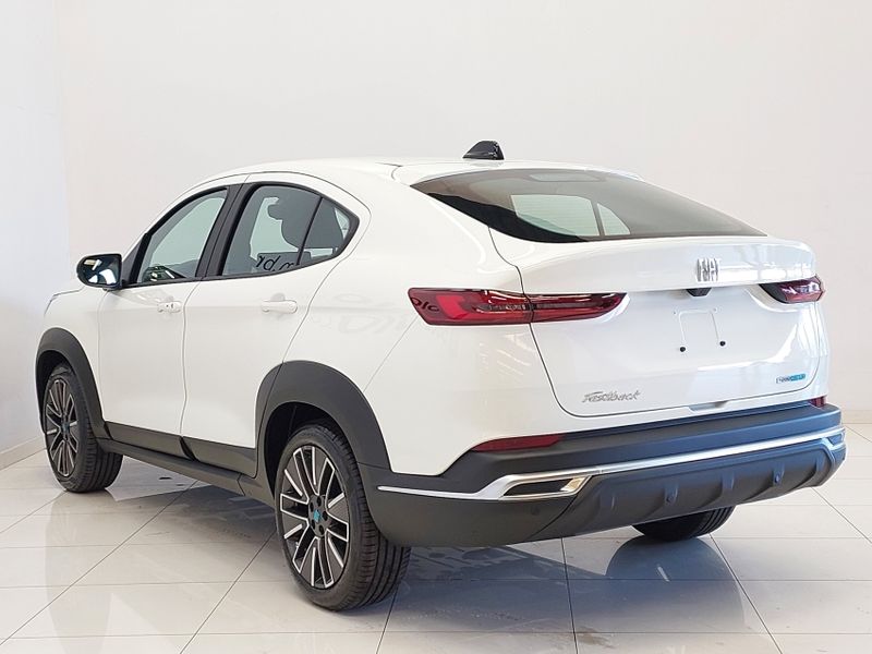 Fiat FASTBACK 1.0 TURBO 200 HYBRID AUDACE CVT 2025/2026 BETIOLO NOVOS E SEMINOVOS LAJEADO / Carros no Vale