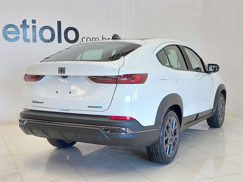 Fiat FASTBACK 1.0 TURBO 200 HYBRID IMPETUS CVT 2025/2026 BETIOLO NOVOS E SEMINOVOS LAJEADO / Carros no Vale Fiat FASTBACK 1.0 TURBO 200 HYBRID IMPETUS CVT 2025/2026 BETIOLO NOVOS E SEMINOVOS LAJEADO / Carros no Vale