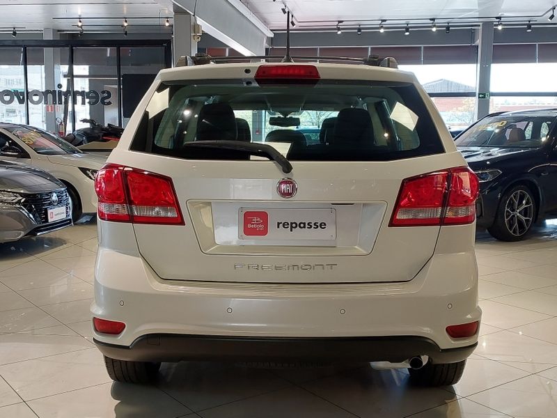 Fiat FREEMONT 2.4 EMOTION 16V GASOLINA 4P AUTOMÁTICO 2013/2014 BETIOLO NOVOS E SEMINOVOS LAJEADO / Carros no Vale