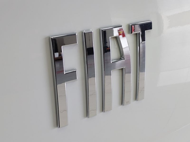 Fiat GRAND SIENA 1.0 EVO FLEX ATTRACTIVE MANUAL 2019/2020 BETIOLO NOVOS E SEMINOVOS LAJEADO / Carros no Vale