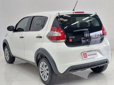 Fiat MOBI 1.0 EVO FLEX LIKE MANUAL 2022/2023 BETIOLO NOVOS E SEMINOVOS LAJEADO / Carros no Vale