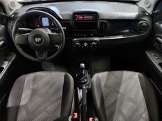 Fiat MOBI 1.0 EVO FLEX LIKE MANUAL 2022/2023 BETIOLO NOVOS E SEMINOVOS LAJEADO / Carros no Vale