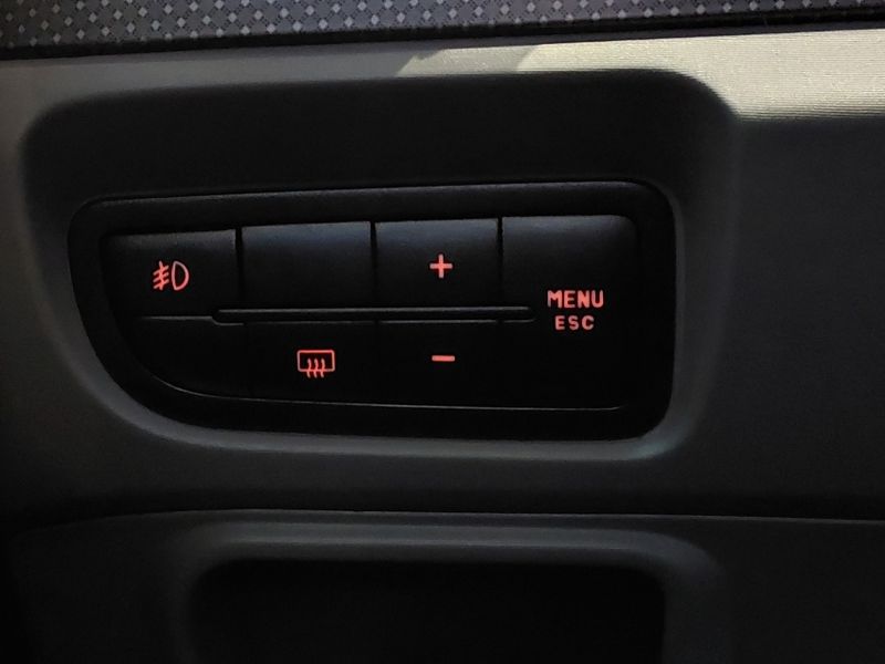 Fiat PALIO 1.6 MPI ESSENCE 16V FLEX 4P AUTOMATIZADO 2013/2014 BETIOLO NOVOS E SEMINOVOS LAJEADO / Carros no Vale Fiat PALIO 1.6 MPI ESSENCE 16V FLEX 4P AUTOMATIZADO 2013/2014 BETIOLO NOVOS E SEMINOVOS LAJEADO / Carros no Vale