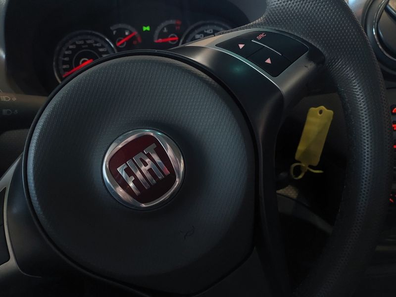 Fiat PALIO 1.6 MPI ESSENCE 16V FLEX 4P AUTOMATIZADO 2013/2014 BETIOLO NOVOS E SEMINOVOS LAJEADO / Carros no Vale Fiat PALIO 1.6 MPI ESSENCE 16V FLEX 4P AUTOMATIZADO 2013/2014 BETIOLO NOVOS E SEMINOVOS LAJEADO / Carros no Vale