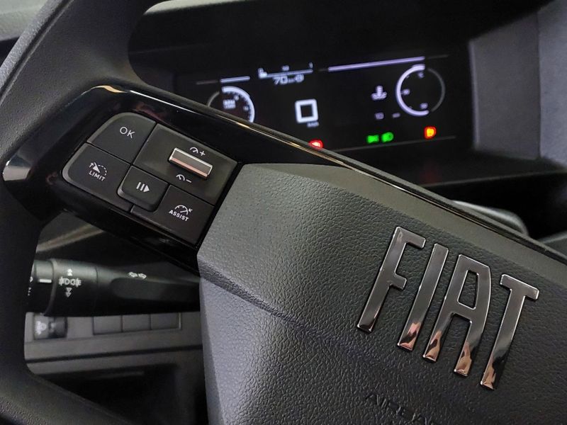 Fiat SCUDO 2.2 TURBO DIESEL MULTI MANUAL 2025/2026 BETIOLO NOVOS E SEMINOVOS LAJEADO / Carros no Vale