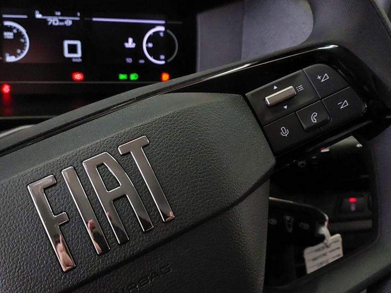 Fiat SCUDO 2.2 TURBO DIESEL MULTI MANUAL 2025/2026 BETIOLO NOVOS E SEMINOVOS LAJEADO / Carros no Vale