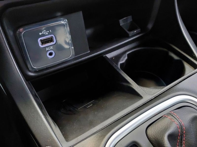 Fiat STRADA 1.0 TURBO 200 FLEX ULTRA CD CVT 2025/2026 BETIOLO NOVOS E SEMINOVOS LAJEADO / Carros no Vale Fiat STRADA 1.0 TURBO 200 FLEX ULTRA CD CVT 2025/2026 BETIOLO NOVOS E SEMINOVOS LAJEADO / Carros no Vale