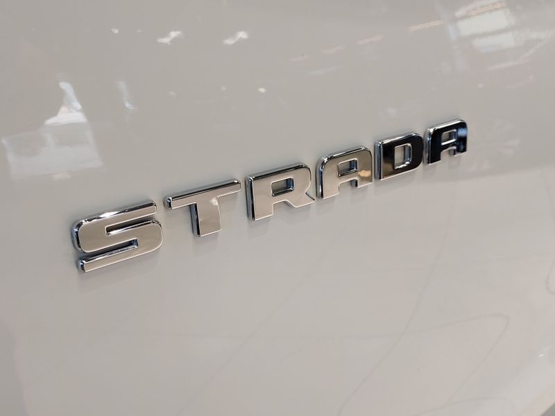 Fiat STRADA 1.3 FIREFLY FLEX FREEDOM CD MANUAL 2023/2023 BETIOLO NOVOS E SEMINOVOS LAJEADO / Carros no Vale