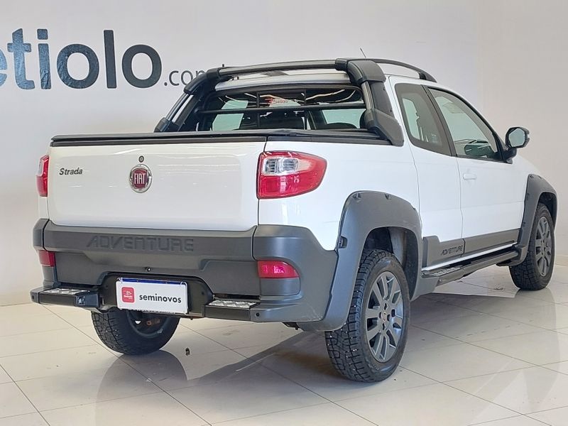 Fiat STRADA 1.8 MPI ADVENTURE CD 16V FLEX 3P MANUAL 2019/2020 BETIOLO NOVOS E SEMINOVOS LAJEADO / Carros no Vale