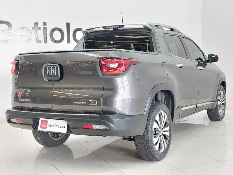 Fiat TORO 2.0 16V TURBO DIESEL VOLCANO 4WD AT9 2024/2025 BETIOLO NOVOS E SEMINOVOS LAJEADO / Carros no Vale