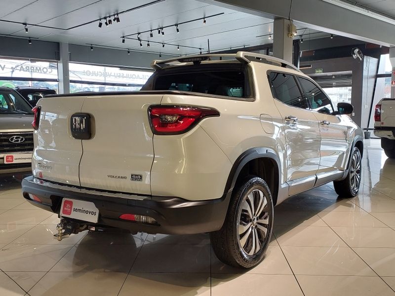Fiat TORO 2.0 16V TURBO DIESEL VOLCANO 4WD AT9 2024/2025 BETIOLO NOVOS E SEMINOVOS LAJEADO / Carros no Vale