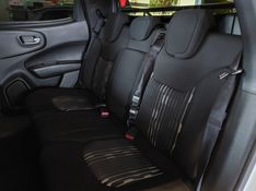 Fiat TORO 2.4 16V MULTIAIR FLEX FREEDOM AT9 2016/2017 BETIOLO NOVOS E SEMINOVOS LAJEADO / Carros no Vale