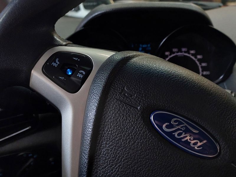 Ford ECOSPORT 2.0 FREESTYLE 16V FLEX 4P POWERSHIFT 2015/2015 BETIOLO NOVOS E SEMINOVOS LAJEADO / Carros no Vale Ford ECOSPORT 2.0 FREESTYLE 16V FLEX 4P POWERSHIFT 2015/2015 BETIOLO NOVOS E SEMINOVOS LAJEADO / Carros no Vale