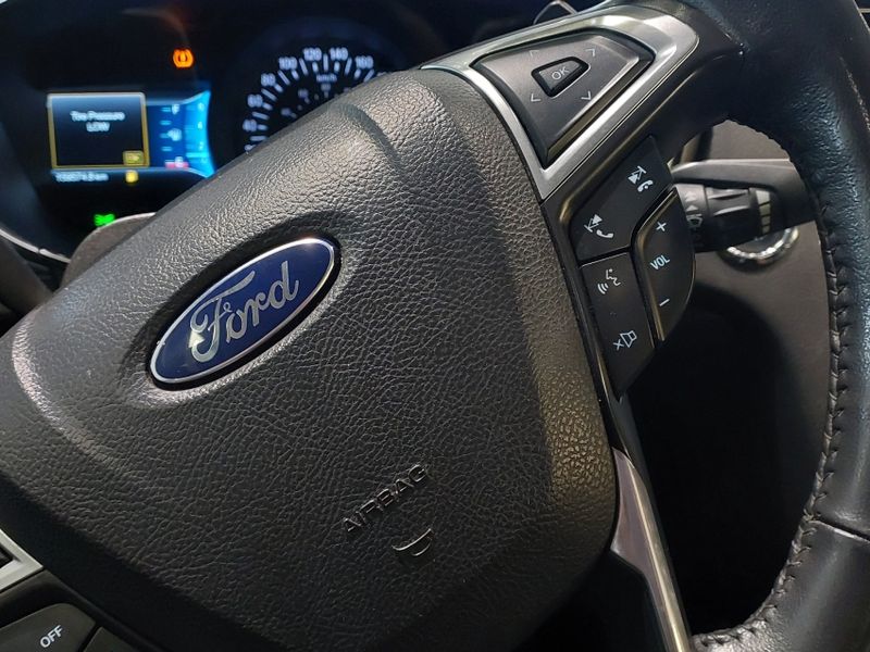 Ford FUSION 2.0 TITANIUM FWD 16V GASOLINA 4P AUTOMÁTICO 2013/2014 BETIOLO NOVOS E SEMINOVOS LAJEADO / Carros no Vale Ford FUSION 2.0 TITANIUM FWD 16V GASOLINA 4P AUTOMÁTICO 2013/2014 BETIOLO NOVOS E SEMINOVOS LAJEADO / Carros no Vale